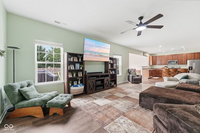 3304 Hurst Street, Whiteland, IN 46184