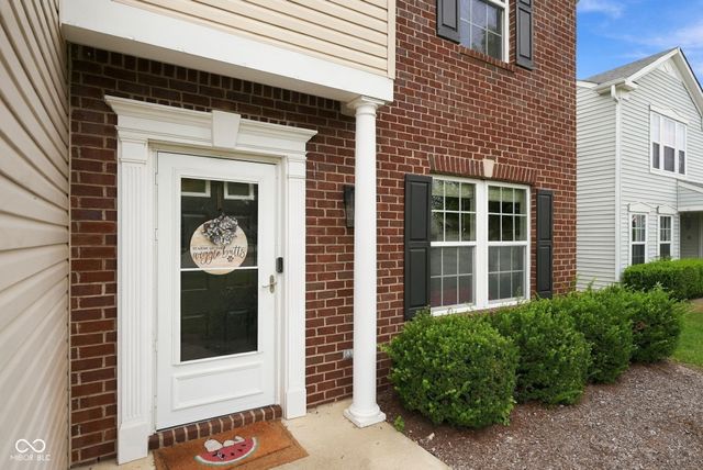 3304 Hurst Street, Whiteland, IN 46184