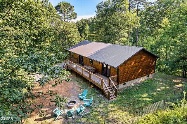 3613 Old Mountain Road, Sevierville, TN 37876