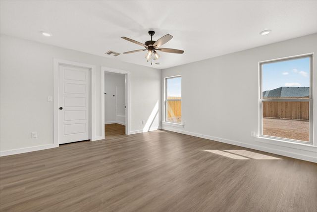 13705 Gary Avenue, Lubbock, TX 79423