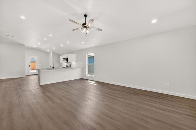 13705 Gary Avenue, Lubbock, TX 79423