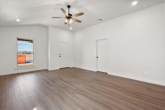 13705 Gary Avenue, Lubbock, TX 79423