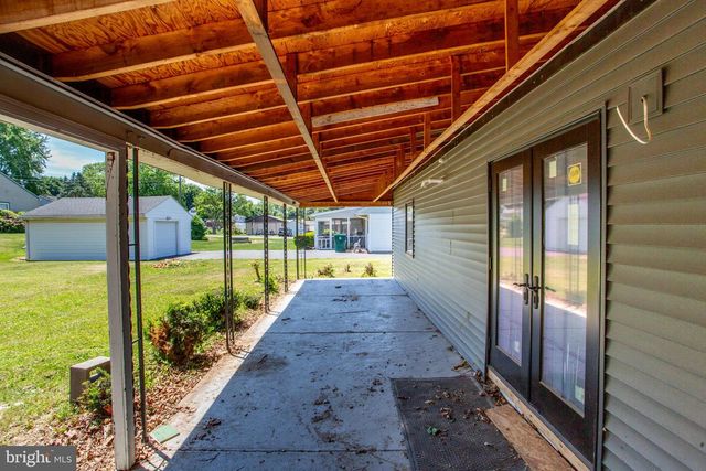 2424 NORTHWOOD AVE, Easton, PA 18045