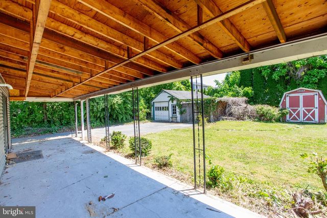 2424 NORTHWOOD AVE, Easton, PA 18045