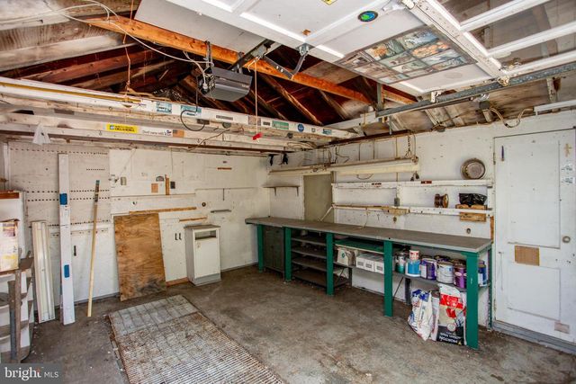 2424 NORTHWOOD AVE, Easton, PA 18045