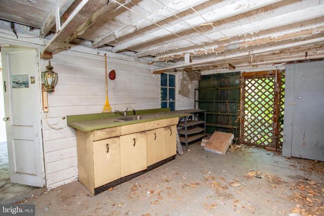 2424 NORTHWOOD AVE, Easton, PA 18045
