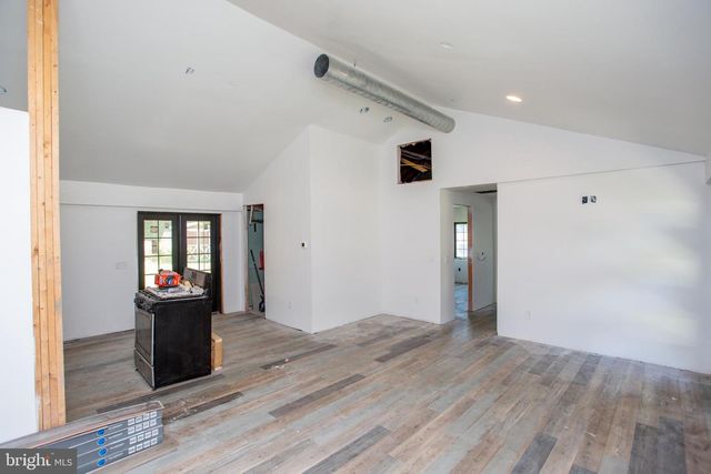 2424 NORTHWOOD AVE, Easton, PA 18045