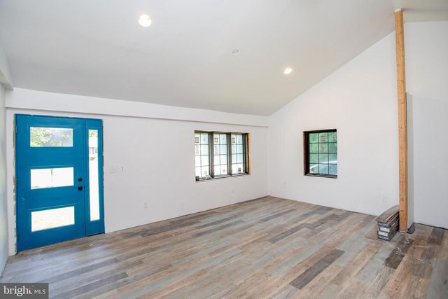 2424 NORTHWOOD AVE, Easton, PA 18045