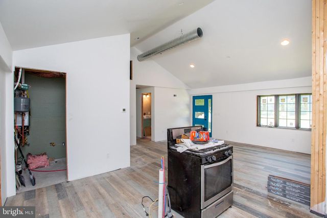 2424 NORTHWOOD AVE, Easton, PA 18045