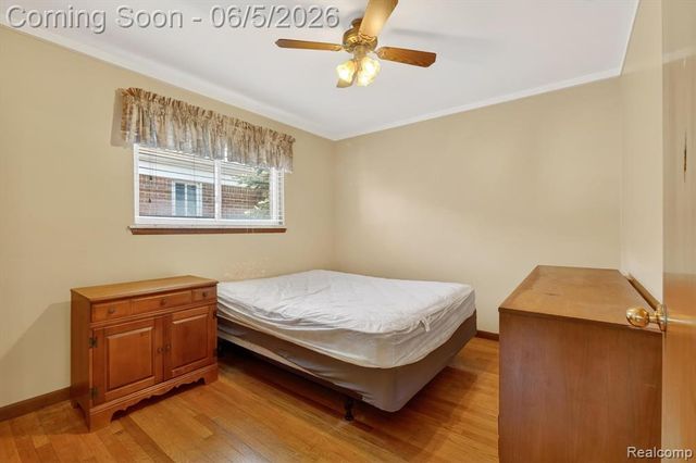 31561 Tecla Drive, Warren, MI 48088
