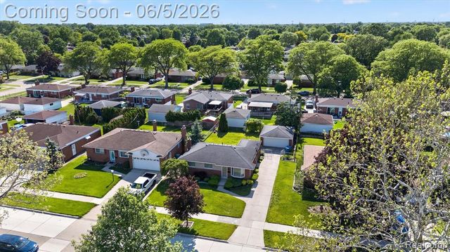 31561 Tecla Drive, Warren, MI 48088