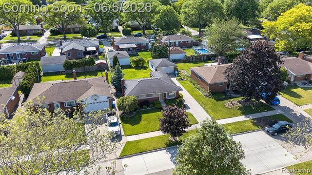 31561 Tecla Drive, Warren, MI 48088