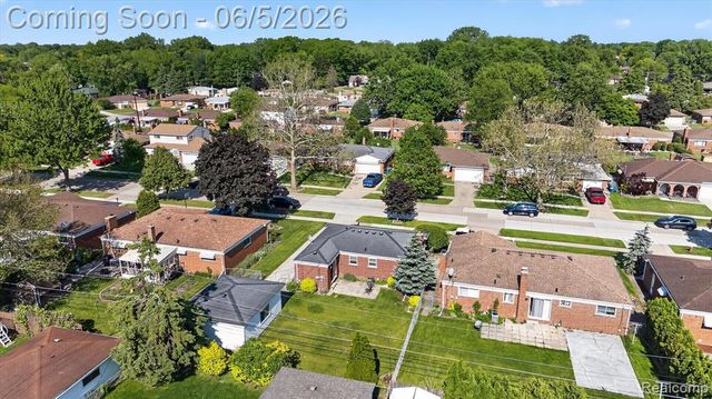 31561 Tecla Drive, Warren, MI 48088