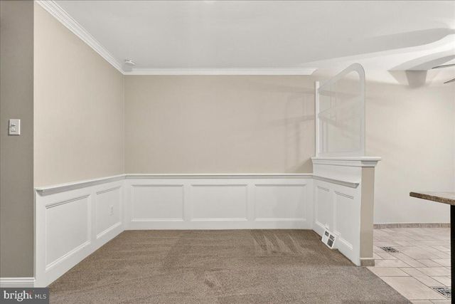 9865 GARVEY DR, Philadelphia, PA 19114