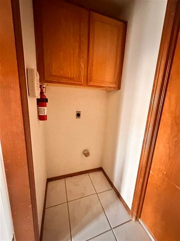 404 SE Sungate Blvd, Lawton, OK 73501