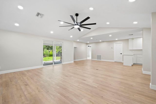 202 Laidback Way, Fort Pierce, FL 34945