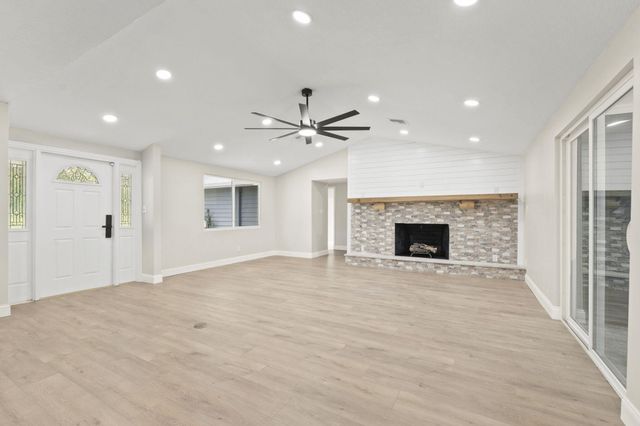 202 Laidback Way, Fort Pierce, FL 34945
