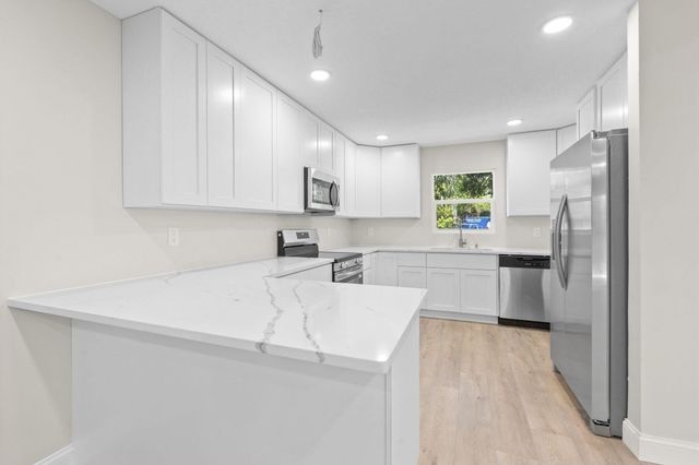 202 Laidback Way, Fort Pierce, FL 34945