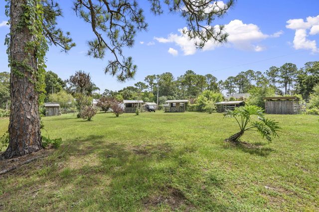 202 Laidback Way, Fort Pierce, FL 34945