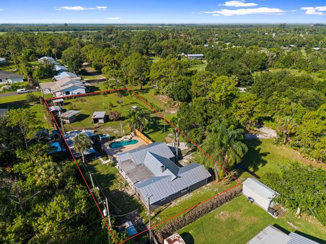 202 Laidback Way, Fort Pierce, FL 34945