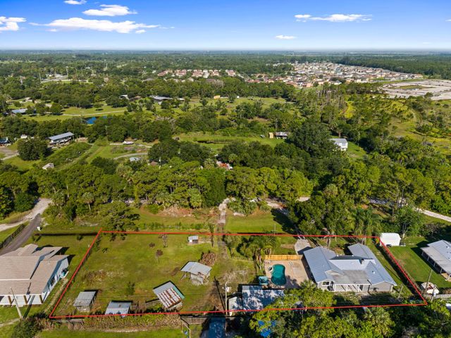 202 Laidback Way, Fort Pierce, FL 34945