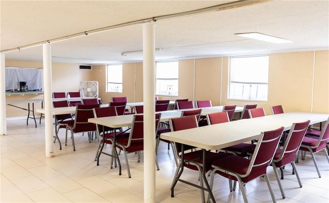 14145 Wintzell S Avenue, Bayou La Batre, AL 36509