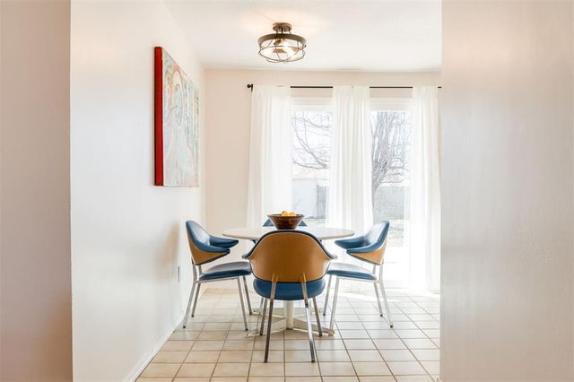 804 NW 16th Street, Moore, OK 73160