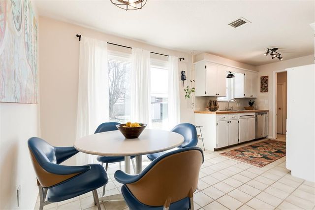 804 NW 16th Street, Moore, OK 73160