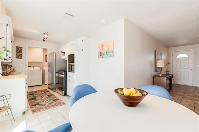 804 NW 16th Street, Moore, OK 73160