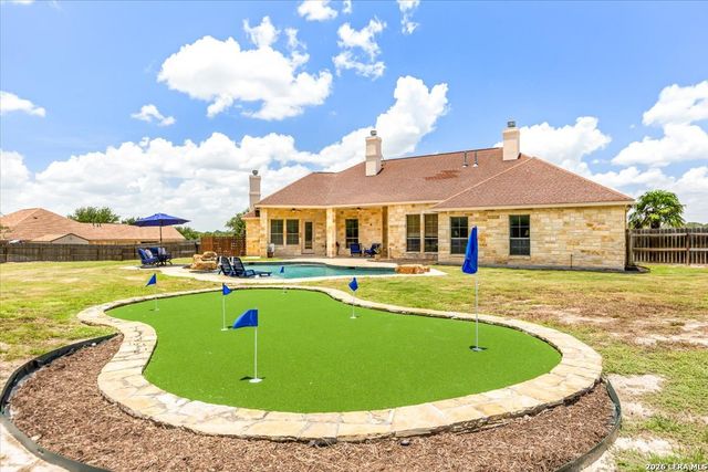 160 ABREGO LAKE DR, Floresville, TX 78114