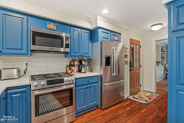 764 Pemberton Road, Grosse Pointe Park, MI 48230
