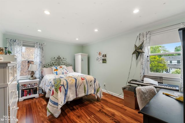 764 Pemberton Road, Grosse Pointe Park, MI 48230