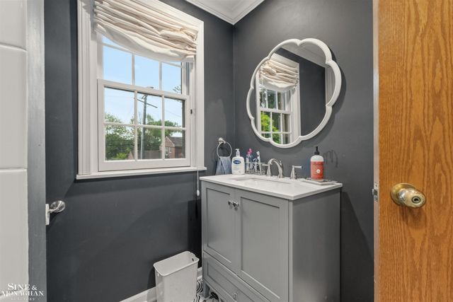 764 Pemberton Road, Grosse Pointe Park, MI 48230