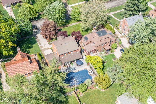 764 Pemberton Road, Grosse Pointe Park, MI 48230