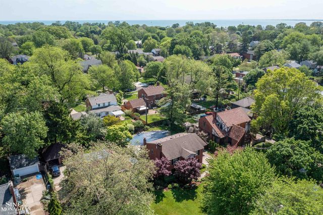 764 Pemberton Road, Grosse Pointe Park, MI 48230