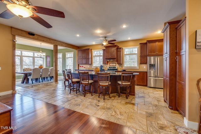 113 Ridgecrest Drive, Elizabethton, TN 37643