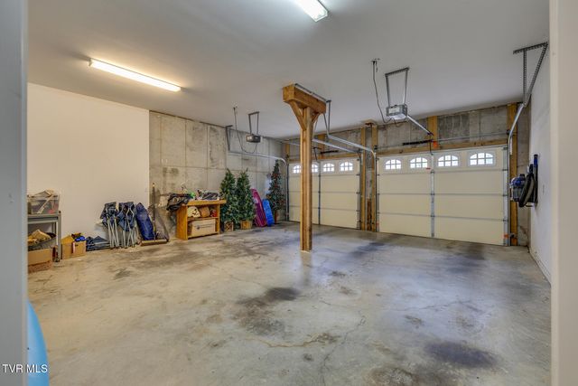 113 Ridgecrest Drive, Elizabethton, TN 37643