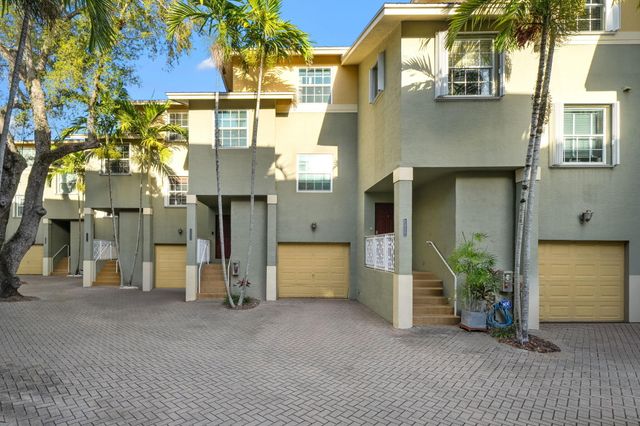 1213 Tequesta Street, Fort Lauderdale, FL 33312