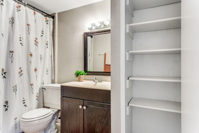 5817 Sidewinder Trail, Fort Worth, TX 76131