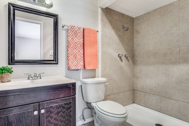 5817 Sidewinder Trail, Fort Worth, TX 76131