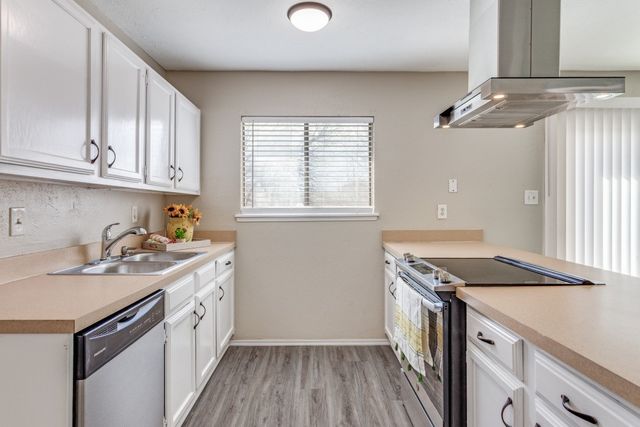 5817 Sidewinder Trail, Fort Worth, TX 76131