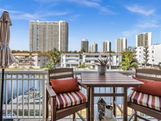 3601 NE 170th St 301 - DOCK, North Miami Beach, FL 33160