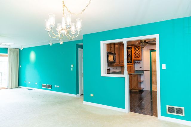 3427 VOLLMER Road 209, Flossmoor, IL 60422