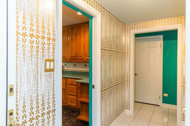 3427 VOLLMER Road 209, Flossmoor, IL 60422