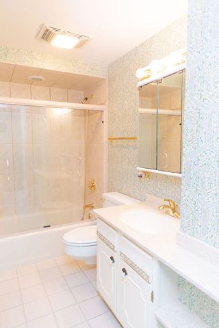 3427 VOLLMER Road 209, Flossmoor, IL 60422