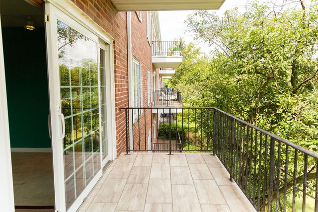 3427 VOLLMER Road 209, Flossmoor, IL 60422