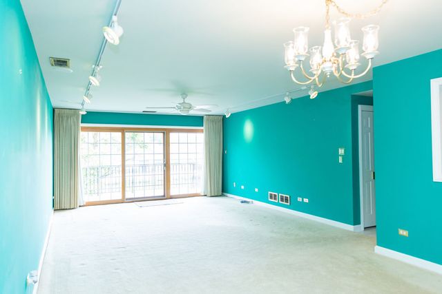 3427 VOLLMER Road 209, Flossmoor, IL 60422