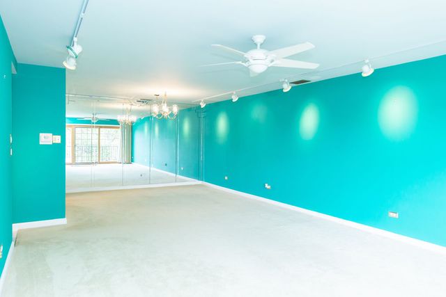 3427 VOLLMER Road 209, Flossmoor, IL 60422