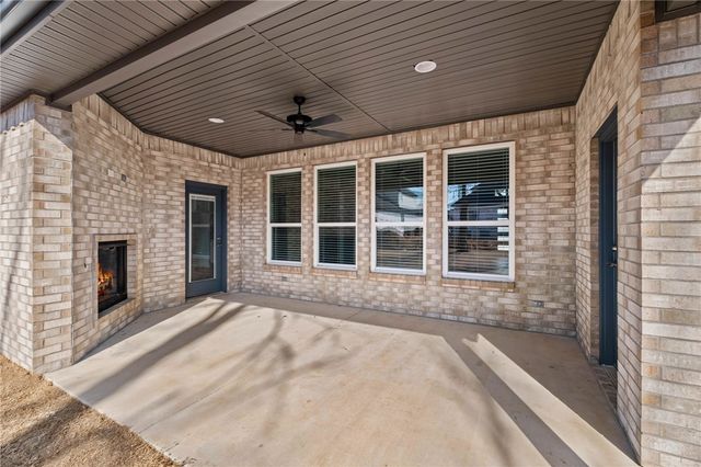 1360 Greyback Lane, Centerton, AR 72719