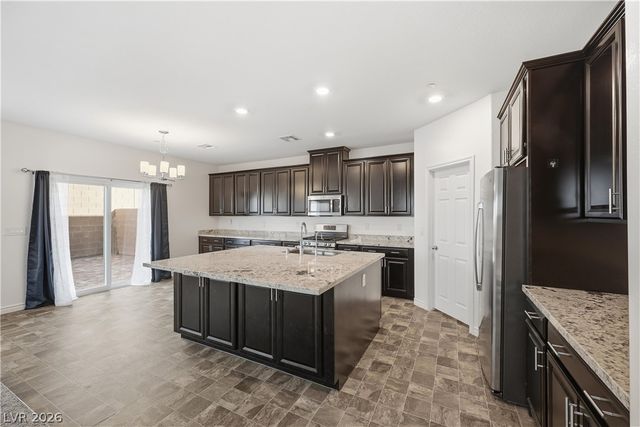 7037 Fossil Rim Street, North Las Vegas, NV 89084